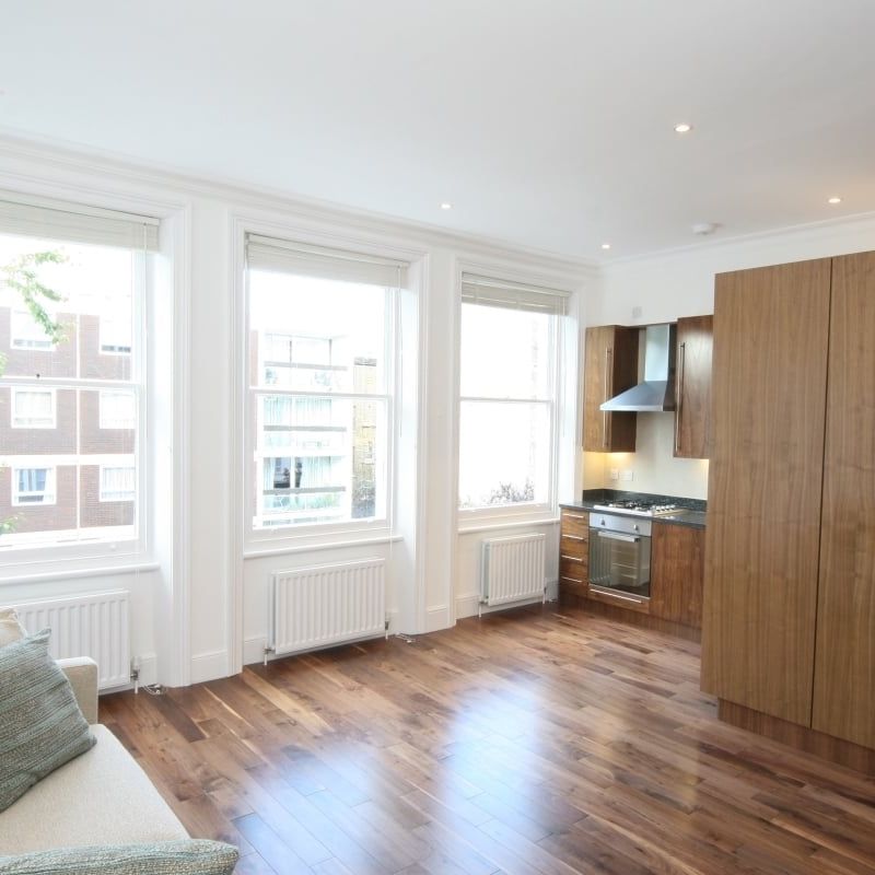 2 bedroom flat to rent - Photo 1