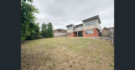 Modern Family Home in Elevated Highton Setting - Photo 4