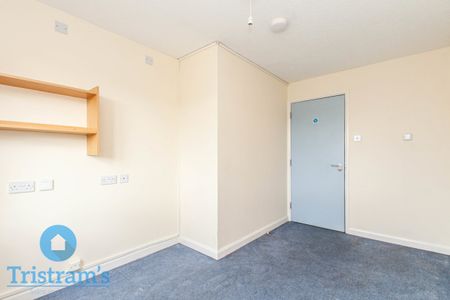 2 bed Apartment for Rent - Photo 2