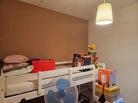 Ruim appartement met 2 slaapkamers in het centrum van Heultje! - Photo 4