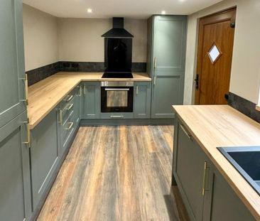 2 bedroom terraced house to rent - Photo 1