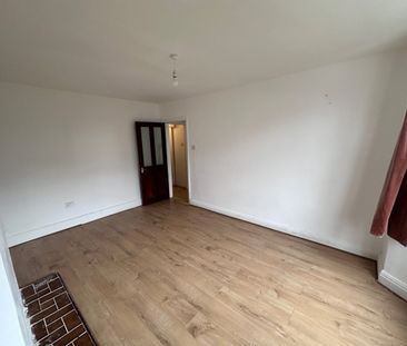 4 Bed Semi-Detached House, Ringwood Crescent, NG8 - Photo 1