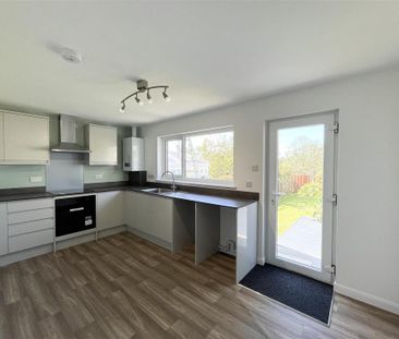 2 bedroom bungalow to rent - Photo 4