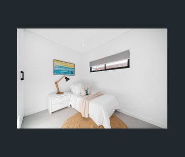 Luxurious Designer Living with Pool & Alfresco Entertaining - Photo 6