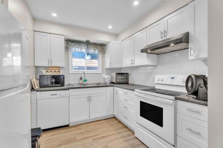 For Lease - 210 Olympic Crescent, London North, Ontario - Photo 2