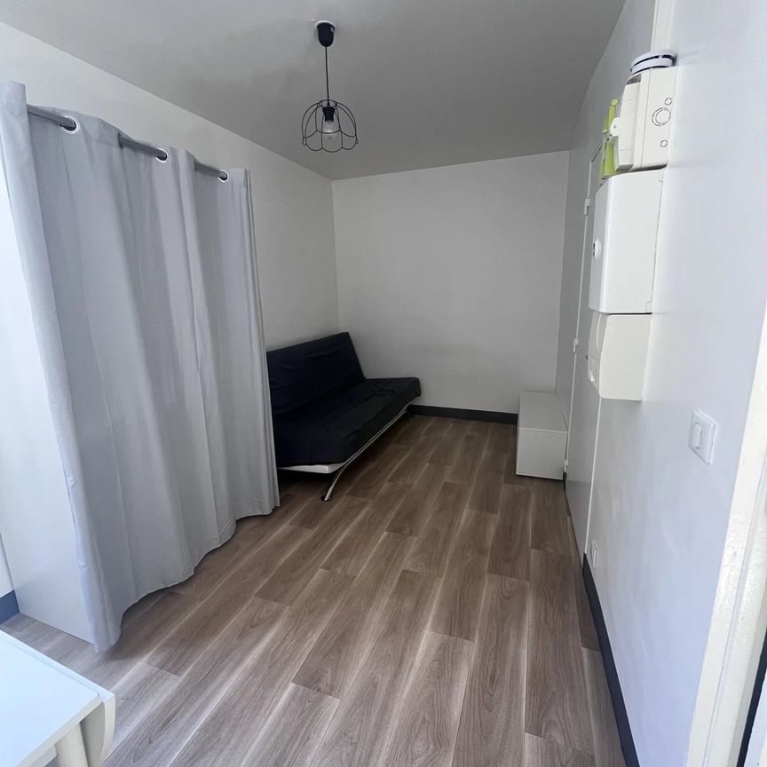 Location Appartement 1 pièce 16m² VENCE 06140 - Photo 1