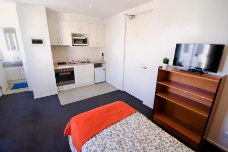 Standard Studio - Photo 3