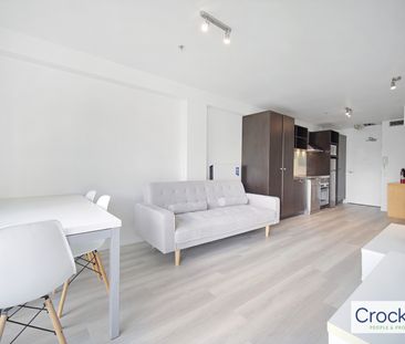 Fabulous fully furnished apartment - Photo 2