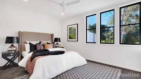 Spacious 4-Bedroom Townhouse in a Quiet Complex! - Photo 4