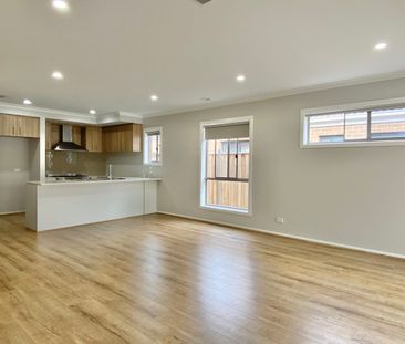 For Lease - Young & Spacious! - Photo 6