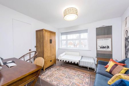 3 bedroom maisonette to rent - Photo 2