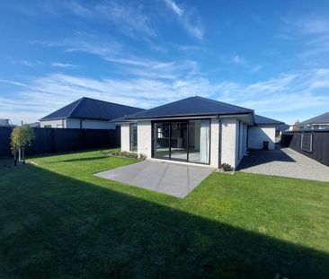 17 Northmoor Boulevard, Rolleston - Photo 1