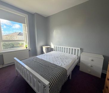 2 bedroom flat to rent - Photo 6