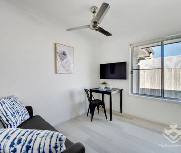 Furnished + Bills + WiFi - Photo 1