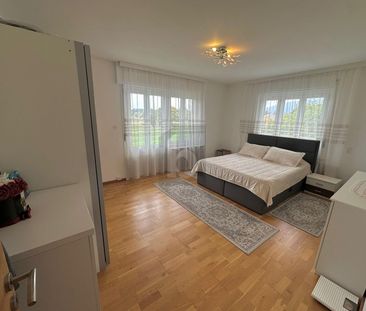 GROSSZÜGIG MIT SONNIGER TERRASSE - Foto 1