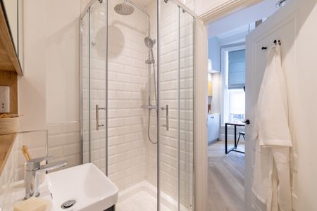 1 Bed Flat, Draycott Avenue, SW3 - Photo 5