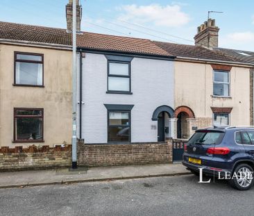 3 bedroom terraced house to rent - Photo 6