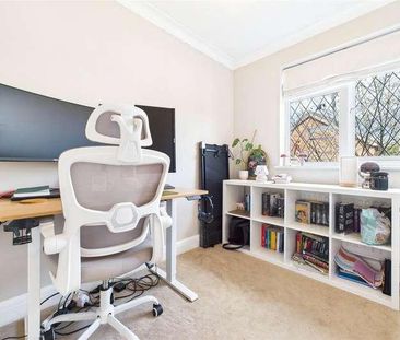 Albany Park Drive, Winnersh, Wokingham, Berkshire, RG41 - Photo 5
