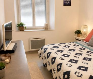 Location Appartement 3 pièces 60 m2 à Nans-les-Pins - Photo 2