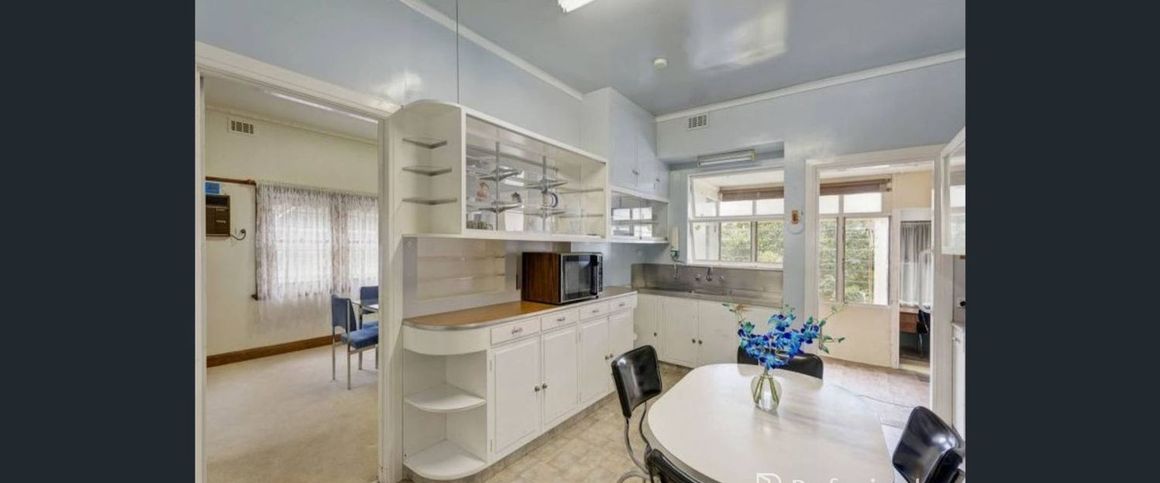 Completely Renovated 2-Bedroom Unit - Photo 1