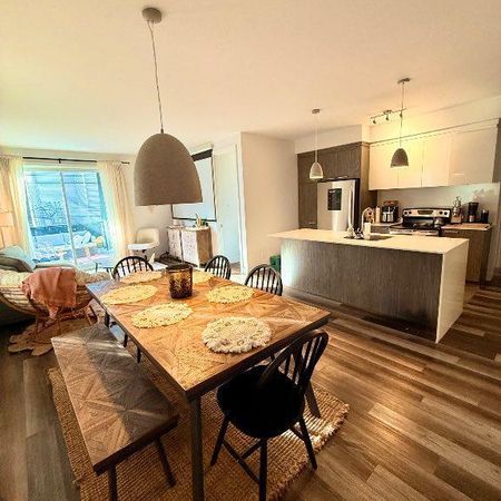 Grand logement 3 chambres / 2 salles de bain - Photo 3