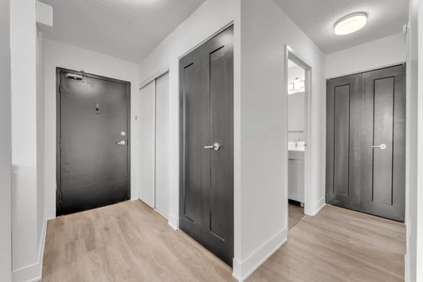 Park Regency Apartments - Photo 1