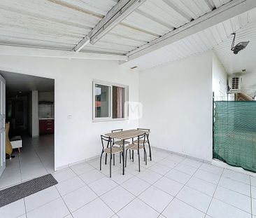 Location Maison 2 pièces 46m² REMIRE MONTJOLY 97354 - Photo 6