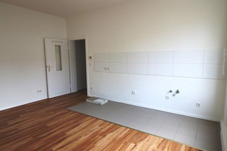 * STADTMENSCHEN GESUCHT! 2-ZI Wohnung, 2.ET in KR-Mitte, Westwall* - Photo 4