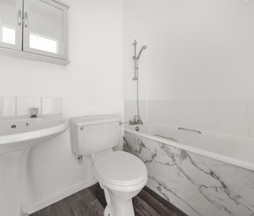 Studio to rent - Photo 6