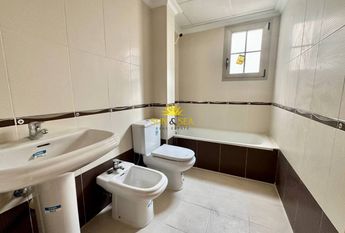 NEW 4 BEDROOM PENTHOUSE WITH SUNROOF FOR RENT IN TORREVIEJA - ALICANTE