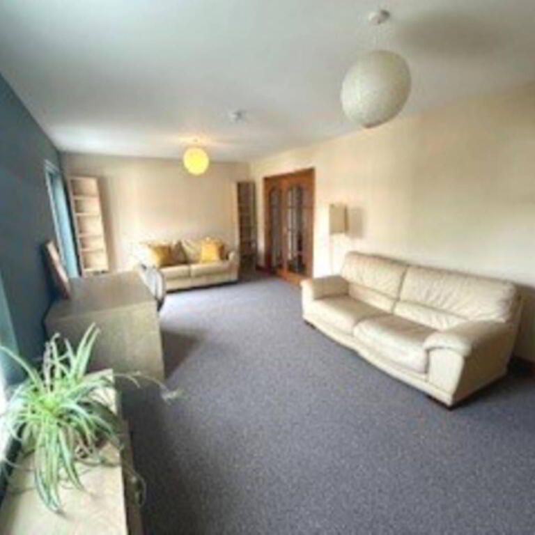 10 Pipers Field, Dundonald, Belfast, BT16 2AB - Photo 1