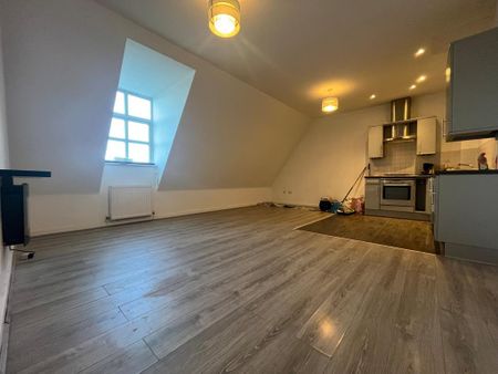 1 bedroom flat to rent - Photo 2