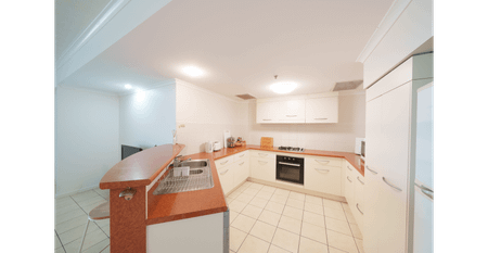 Welcome to Your New Home in the Heart of Townsville City - Photo 5