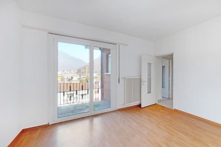 Ampio 4.5 locali con balcone a Bellinzona - Photo 4
