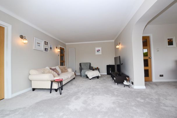 Rayleigh Drive, Wideopen, Newcastle Upon Tyne, NE13 6AH - Photo 1