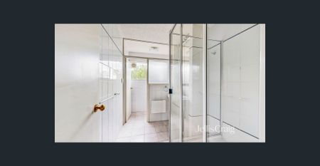 Refreshed 2 Bedroom Apartment - Photo 5