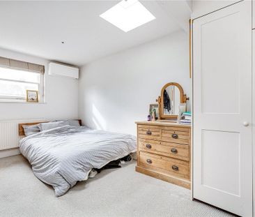 4 bedroom terraced house to rent - Photo 3