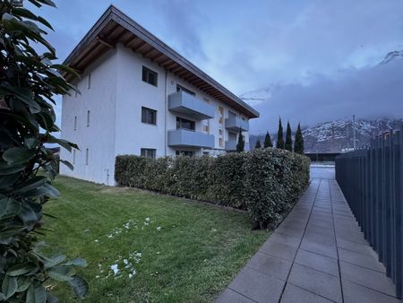 Luminous 2.5 room apartment with terrace and garden - Photo 3