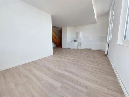 Location appartement 5 pièces - 97m² à Louviers (27400) - Photo 2