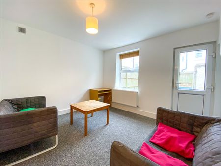 4 bedroom house to rent - Photo 2