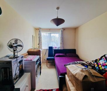 2 bed Ground Floor Flat for Rent - Photo 3