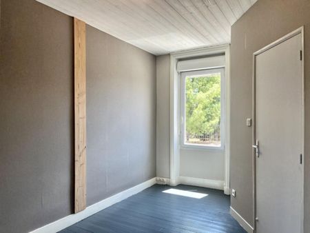 APPARTEMENT T2 BIS A LOUER A ROANNE - FAUBOURG CLERMONT - Photo 2