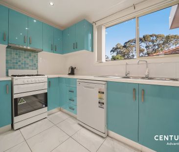 Modern Granny Flat with Undercover Parking - Photo 4