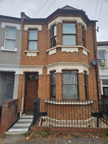 5 bedroom apartment to rent - Photo 3