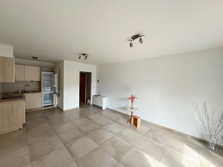 Lumineux appartement 1ch + terrasse + parking à 7850 Enghien  Loyer: 800 € - Photo 3