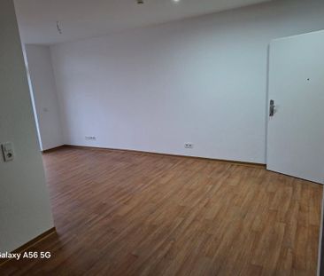 Betreutes Wohnen für SENIORINNEN UND SENIOREN// renovierte 2 -Raum ... - Foto 1
