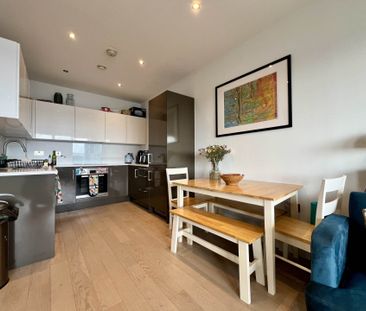 Guide Price £1,900 pcm - Available 21/07/2025 - Unfurnished - Photo 5