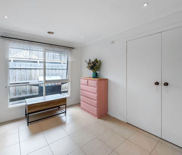 Charming Dromana Retreat - Photo 4