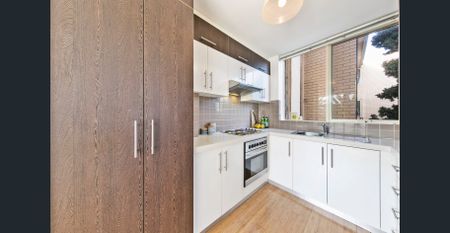 Comfortable, Convenient and Charming - Photo 4