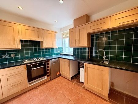 Colesbourne Road, Portsmouth - Photo 4